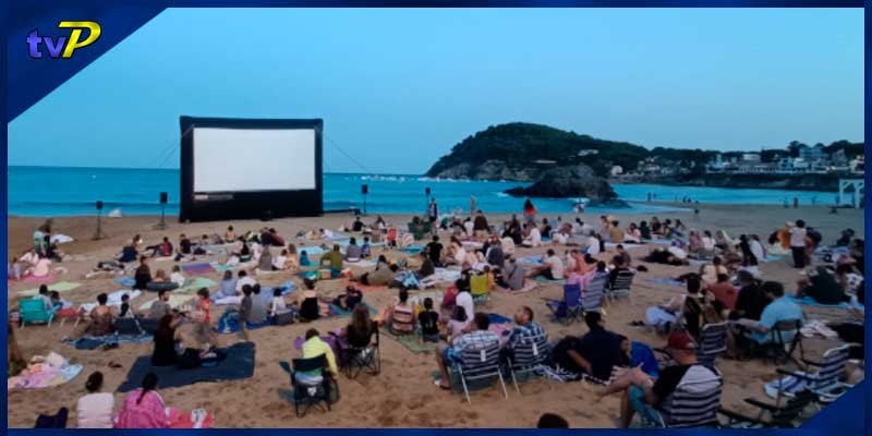 estiu-cinema-lliure-a-la-platja-ve-agenda-de-palamos